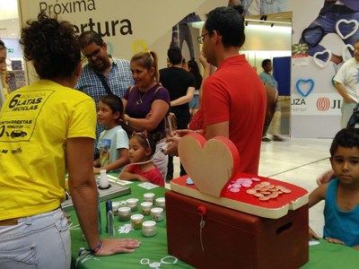 El Ayuntamiento de Sevilla, Lipasam y Ecoembes inician una campaña para reducir el CO2 a través del reciclaje