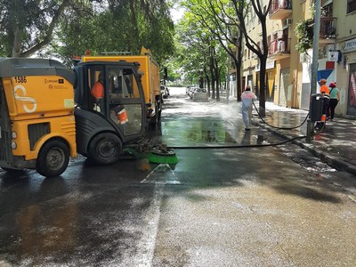 El Ayuntamiento expone ante la comisión especial de limpieza municipal nuevas medidas dentro del programa de mejora continua que incorporaran baldeos, reparaciones y adecuación de contenedores y reducción de ruidos nocturnos