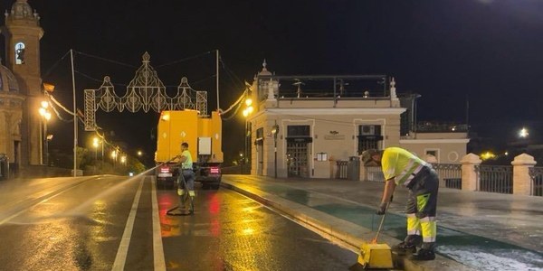 LIPASAM ACTIVA UN DISPOSITIVO ESPECIAL DE LIMPIEZA PARA LA VELÁ DE SANTIAGO Y SANTA ANA