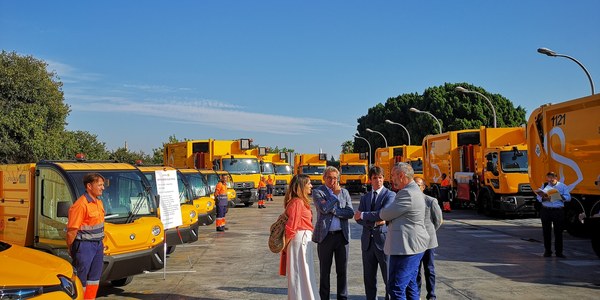 Lipasam aprueba inversiones por un importe de 1,8 millones de euros en nuevos vehículos para reforzar el servicio de limpieza y recogida de residuos