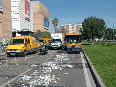 MEDIA MARATÓN DE SEVILLA-LIPASAM CONTARÁ CON UN DISPOSITIVO DE 24 PERSONAS Y 15 VEHÍCULOS PARA VELAR POR LA LIMPIEZA DE LA PRUEBA