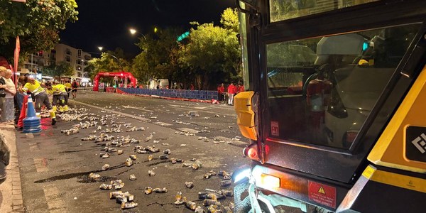 LIPASAM CONTARÁ CON UN DISPOSITIVO DE 25 TRABAJADORES Y 12 VEHÍCULOS PARA LA LIMPIEZA DE LA NOCTURNA DEL GUADALQUIVIR
