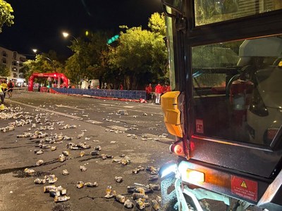 LIPASAM CONTARÁ CON UN DISPOSITIVO DE 25 TRABAJADORES Y 12 VEHÍCULOS PARA LA LIMPIEZA DE LA NOCTURNA DEL GUADALQUIVIR