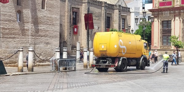 LIPASAM DESPLIEGA UN PLAN ESPECIAL DE LIMPIEZA CON MOTIVO DEL CORPUS CHRISTI