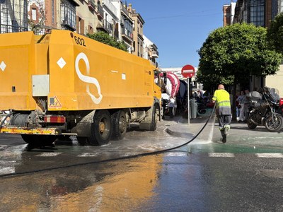 LIPASAM DESPLIEGA UN PLAN ESPECIAL DE LIMPIEZA EN LOS ITINERARIOS DE PASO DE LAS HERMANDADES Y AGRUPACIONES DE EL ROCIO