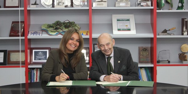 LIPASAM REAFIRMA SU COMPROMISO CON LA CABALGATA DE REYES MAGOS DEL ATENEO DE SEVILLA